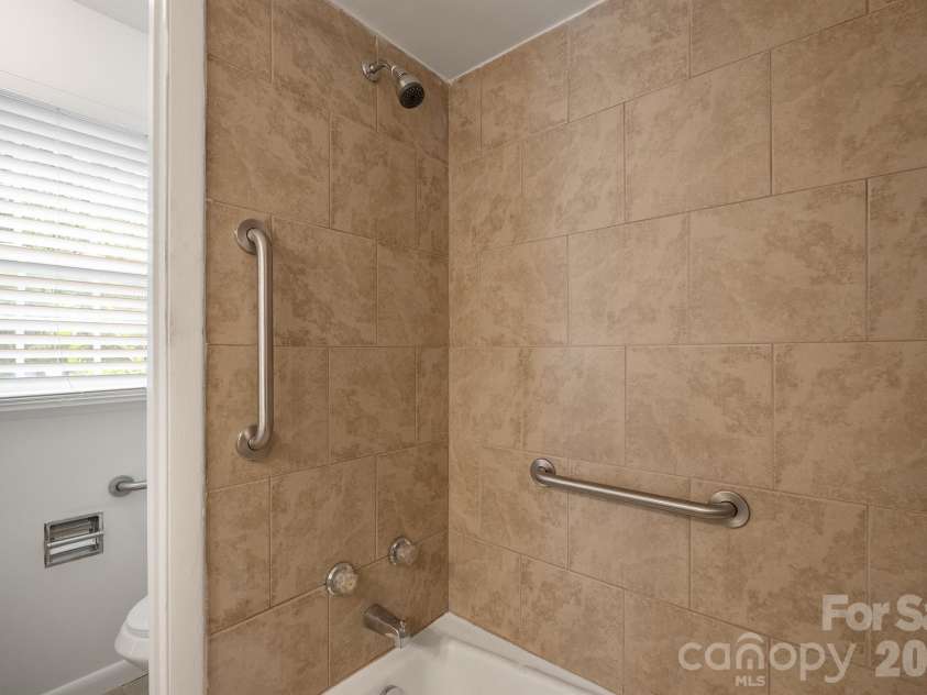 4609 Coronado Drive, Charlotte, NC 28212.  MLS# CAR4396528, YatesRealty ID 6905. 