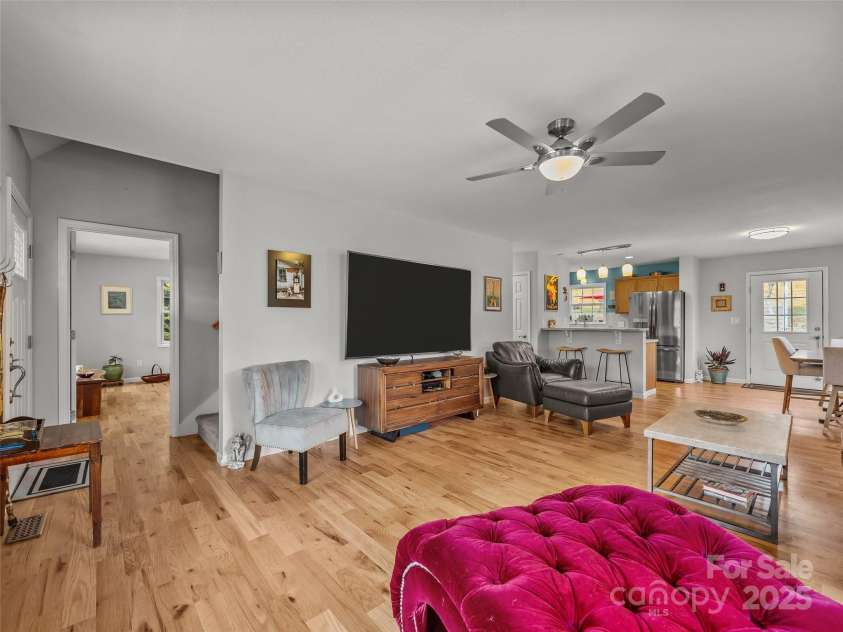 73 (Previously 498) Meadowview Drive, Saluda, NC 28773.  MLS# CAR4244113, YatesRealty ID 6905. 