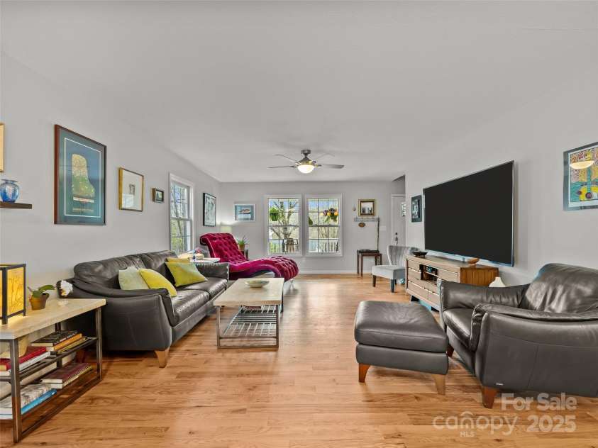 73 (Previously 498) Meadowview Drive, Saluda, NC 28773.  MLS# CAR4244113, YatesRealty ID 6905. 