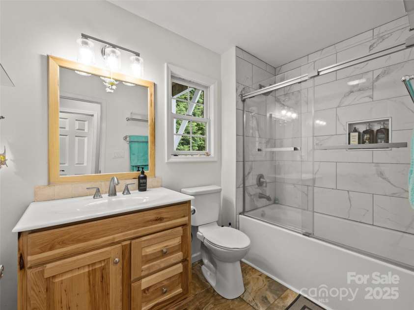 73 (Previously 498) Meadowview Drive, Saluda, NC 28773.  MLS# CAR4244113, YatesRealty ID 6905. 
