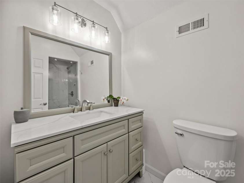 73 (Previously 498) Meadowview Drive, Saluda, NC 28773.  MLS# CAR4244113, YatesRealty ID 6905. 