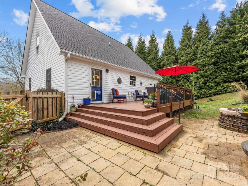 73 (Previously 498) Meadowview Drive, Saluda, NC 28773.  MLS# CAR4244113, YatesRealty ID 6905. 