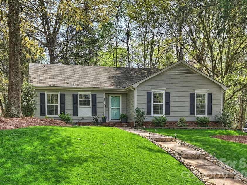 2310 Oldenburg Drive, Charlotte, NC 28210.  MLS# CAR4361266, YatesRealty ID 6906. 