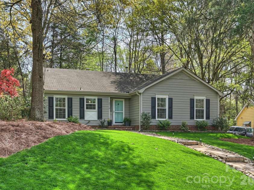2310 Oldenburg Drive, Charlotte, NC 28210.  MLS# CAR4361266, YatesRealty ID 6906. 