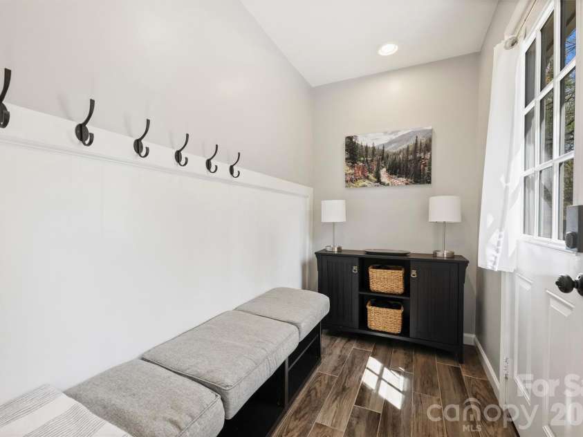 2310 Oldenburg Drive, Charlotte, NC 28210.  MLS# CAR4361266, YatesRealty ID 6906. 