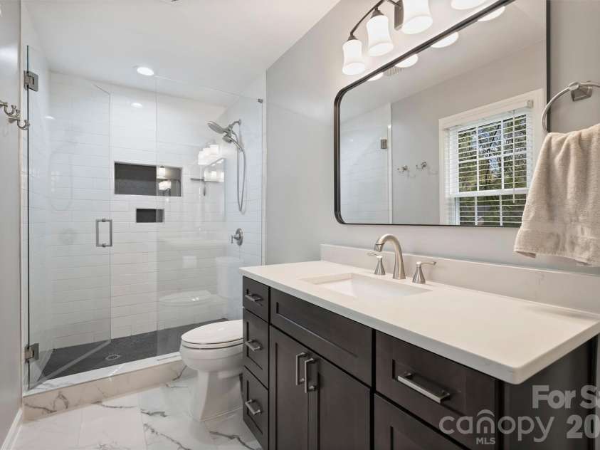 2310 Oldenburg Drive, Charlotte, NC 28210.  MLS# CAR4361266, YatesRealty ID 6906. 
