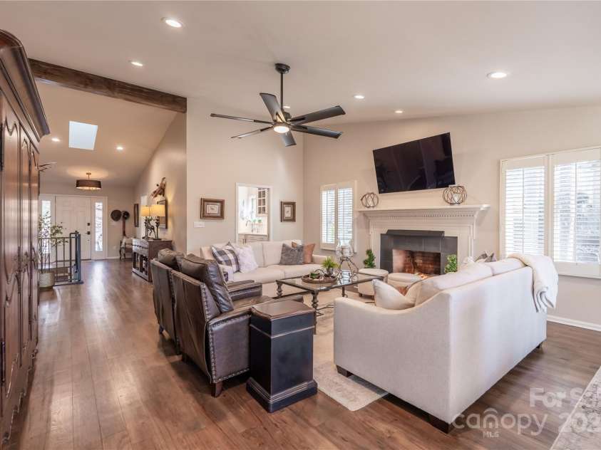 20 Hunting Country Trail, Tryon, NC 28782.  MLS# CAR4215267, YatesRealty ID 6907. 