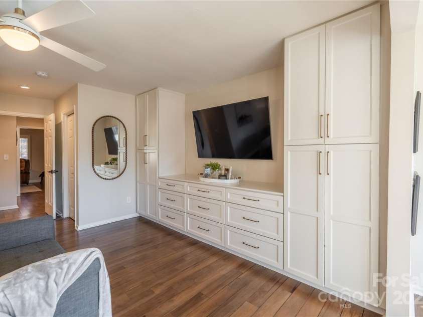 20 Hunting Country Trail, Tryon, NC 28782.  MLS# CAR4215267, YatesRealty ID 6907. 