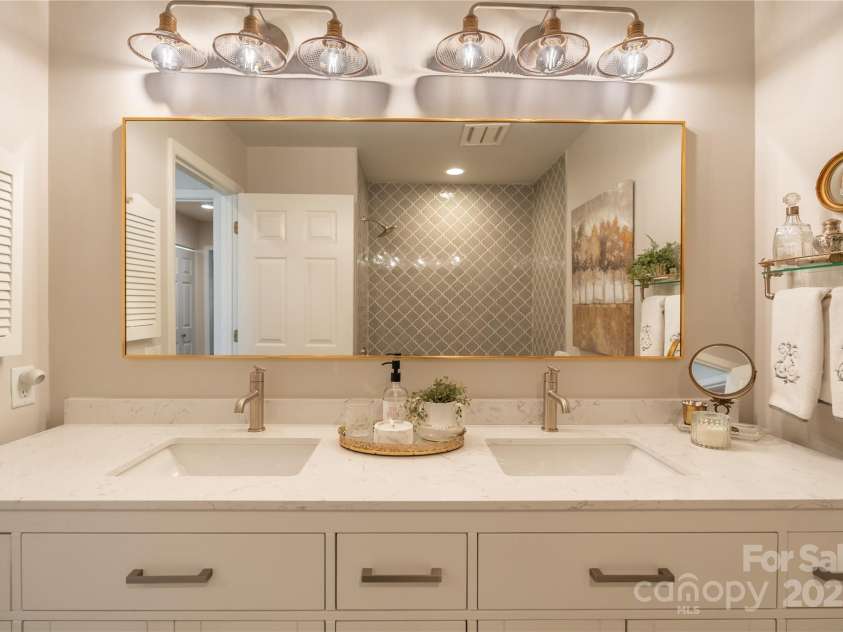 20 Hunting Country Trail, Tryon, NC 28782.  MLS# CAR4215267, YatesRealty ID 6907. 