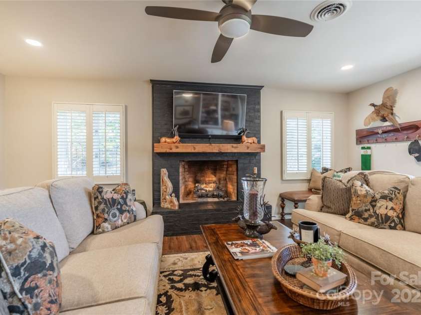 20 Hunting Country Trail, Tryon, NC 28782.  MLS# CAR4215267, YatesRealty ID 6907. 