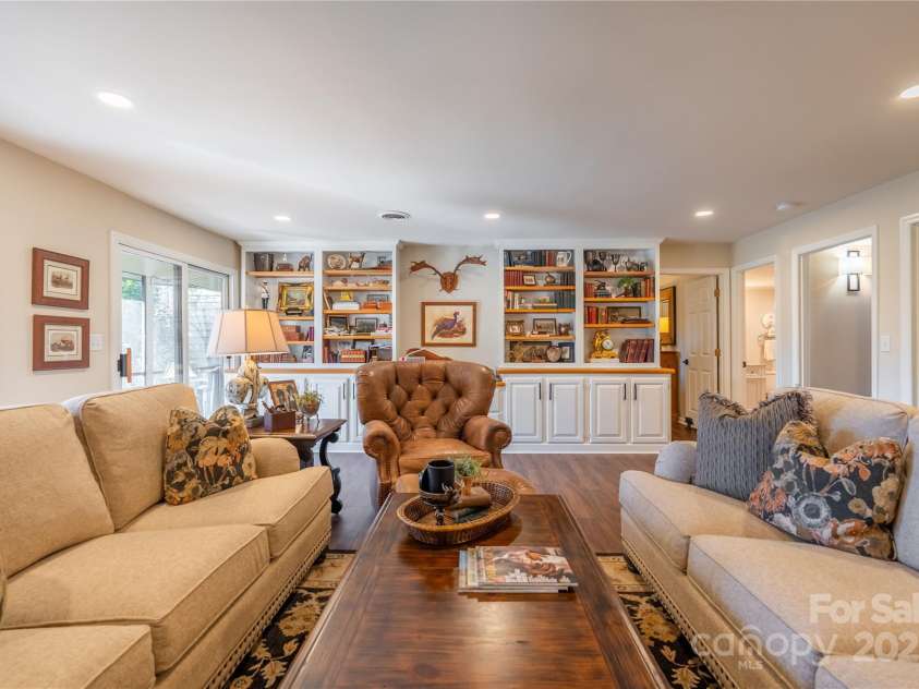 20 Hunting Country Trail, Tryon, NC 28782.  MLS# CAR4215267, YatesRealty ID 6907. 