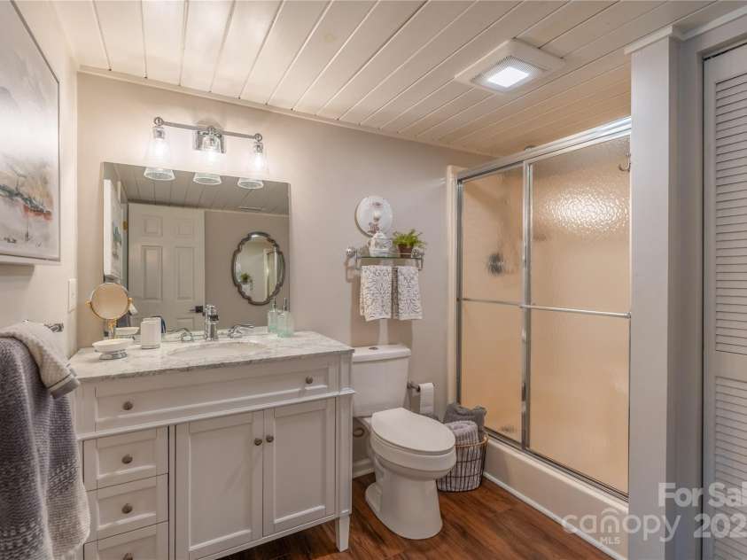 20 Hunting Country Trail, Tryon, NC 28782.  MLS# CAR4215267, YatesRealty ID 6907. 