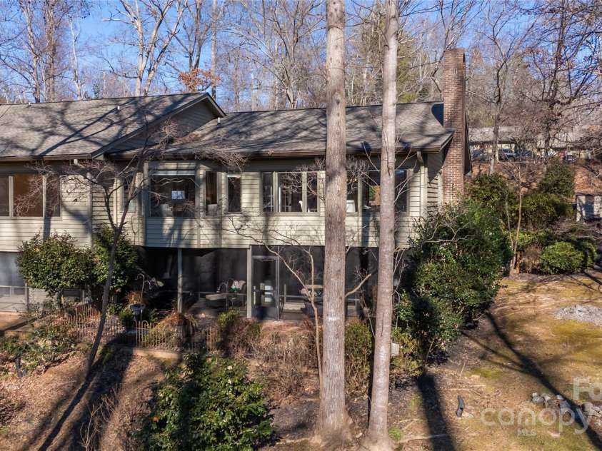 20 Hunting Country Trail, Tryon, NC 28782.  MLS# CAR4215267, YatesRealty ID 6907. 