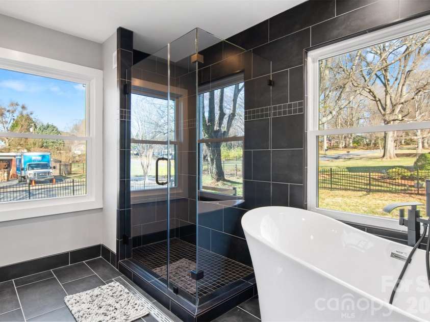 1206 9th Street, Hickory, NC 28601.  MLS# CAR4352640, YatesRealty ID 6909. 