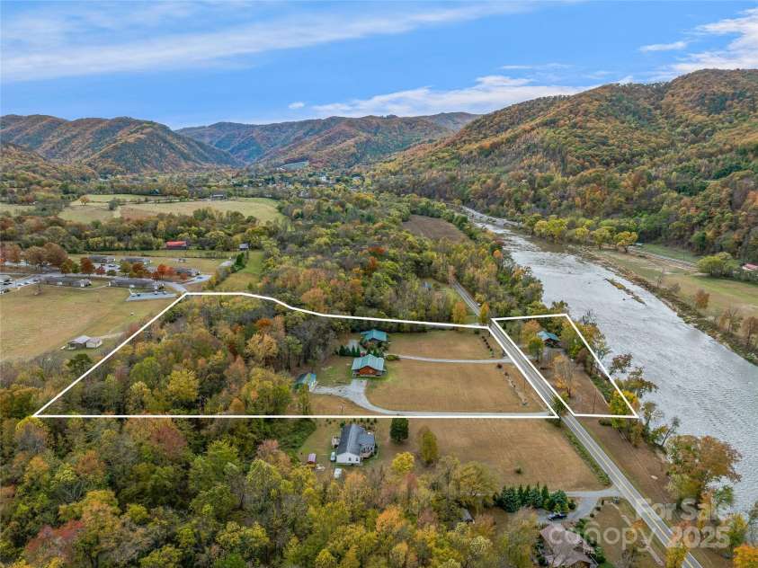 1640, 1641, 1642 River Road, Hot Springs, NC 28743.  MLS# CAR4318441, YatesRealty ID 691. 
