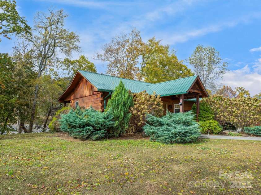 1640, 1641, 1642 River Road, Hot Springs, NC 28743.  MLS# CAR4318441, YatesRealty ID 691. Cabin #1- River Front