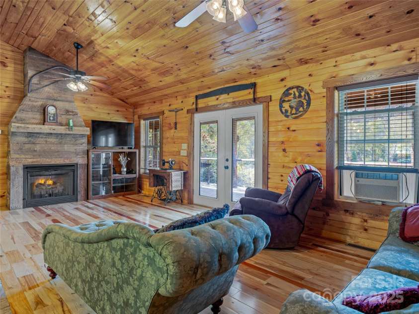 1640, 1641, 1642 River Road, Hot Springs, NC 28743.  MLS# CAR4318441, YatesRealty ID 691. Cabin #3