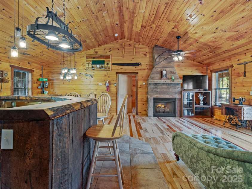 1640, 1641, 1642 River Road, Hot Springs, NC 28743.  MLS# CAR4318441, YatesRealty ID 691. Cabin #3
