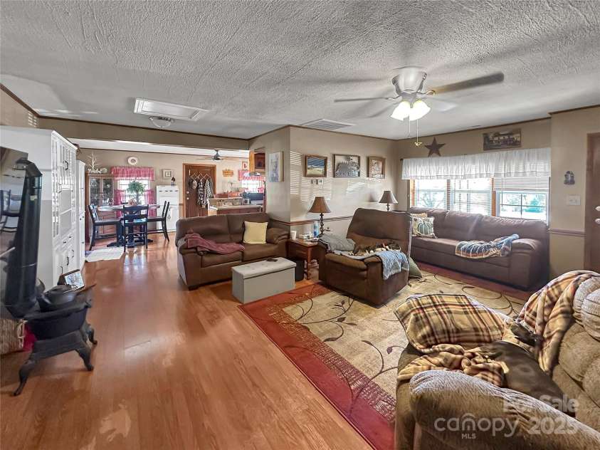 2612 Dixon Boulevard, Shelby, NC 28152.  MLS# CAR4320993, YatesRealty ID 691. 