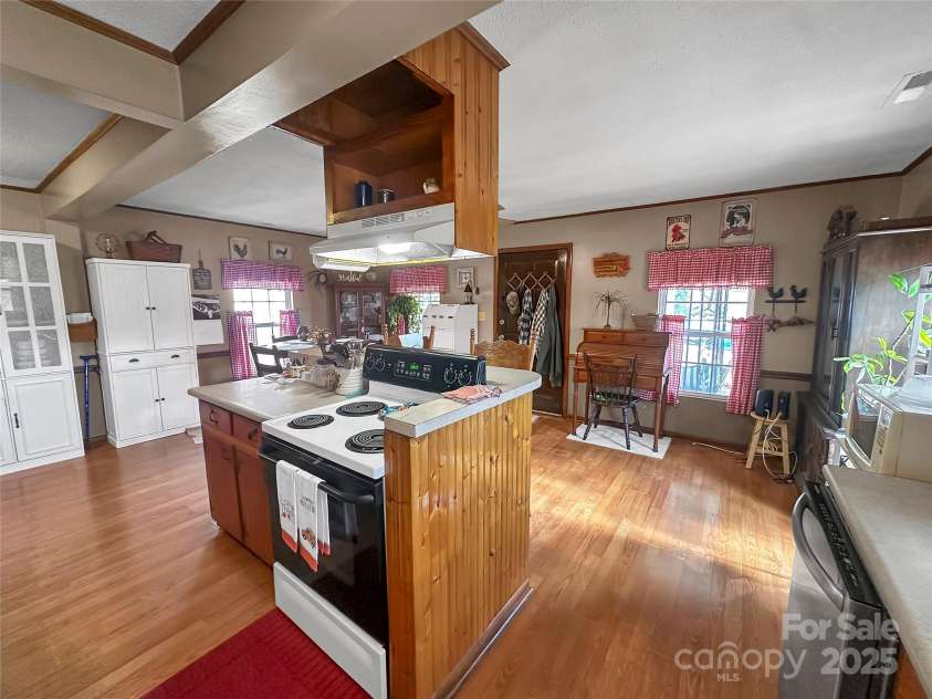 2612 Dixon Boulevard, Shelby, NC 28152.  MLS# CAR4320993, YatesRealty ID 691. 