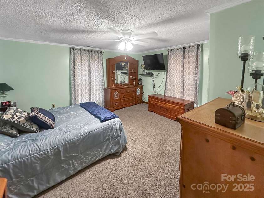 2612 Dixon Boulevard, Shelby, NC 28152.  MLS# CAR4320993, YatesRealty ID 691. 