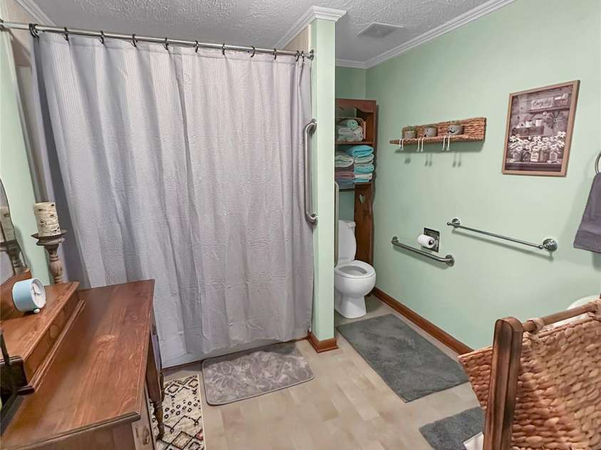 2612 Dixon Boulevard, Shelby, NC 28152.  MLS# CAR4320993, YatesRealty ID 691. 