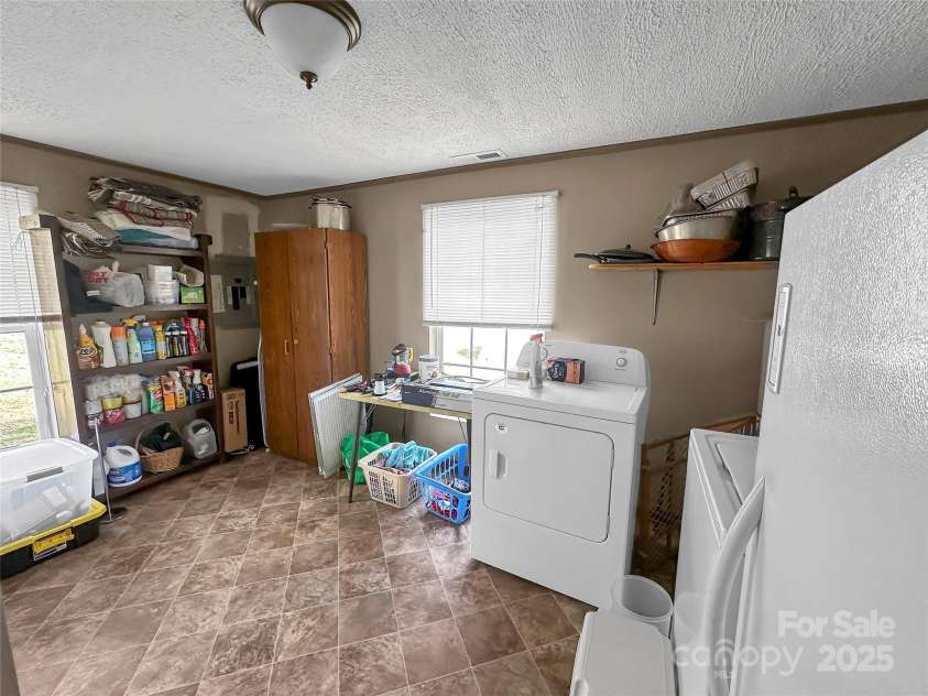 2612 Dixon Boulevard, Shelby, NC 28152.  MLS# CAR4320993, YatesRealty ID 691. 