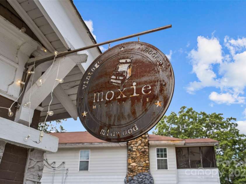 3108 Anne Street, Charlotte, NC 28205.  MLS# CAR4244913, YatesRealty ID 6910. 