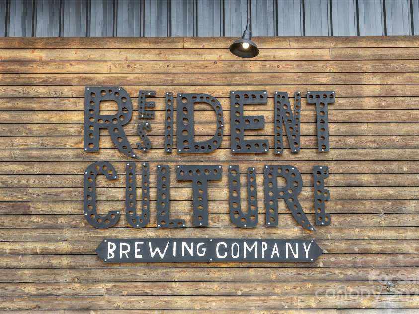 3108 Anne Street, Charlotte, NC 28205.  MLS# CAR4244913, YatesRealty ID 6910. 