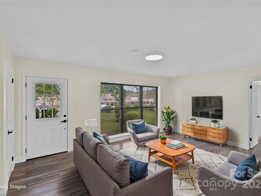 3108 Anne Street, Charlotte, NC 28205.  MLS# CAR4244913, YatesRealty ID 6910. 