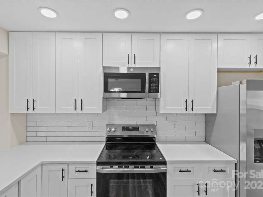 3108 Anne Street, Charlotte, NC 28205.  MLS# CAR4244913, YatesRealty ID 6910. 