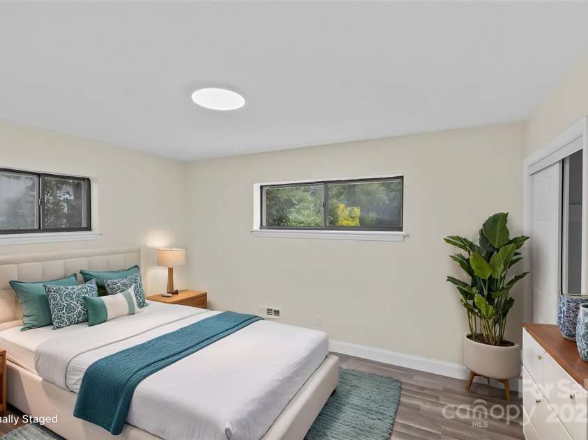 3108 Anne Street, Charlotte, NC 28205.  MLS# CAR4244913, YatesRealty ID 6910. 