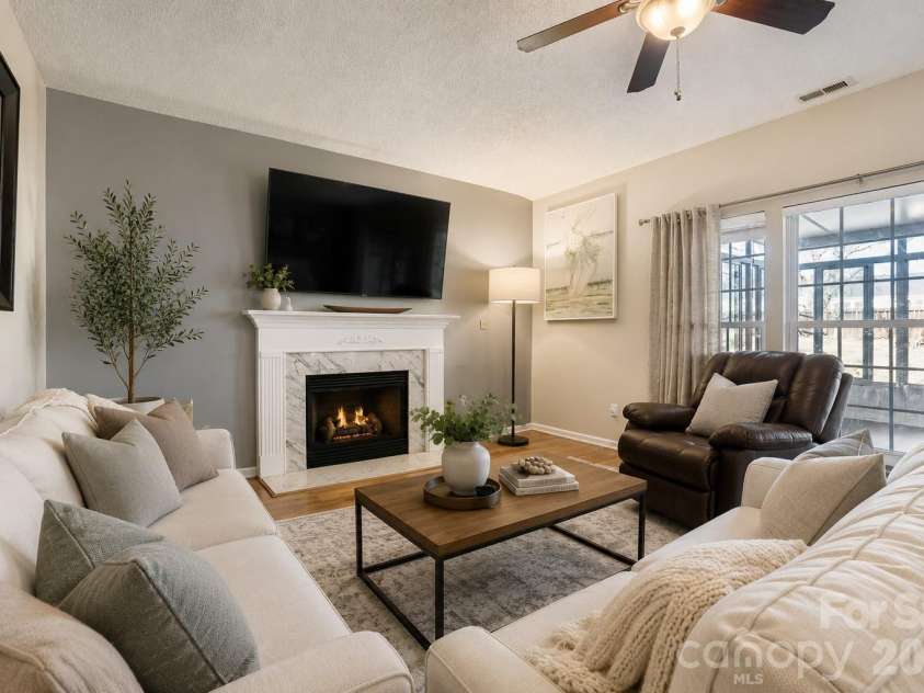10303 Baskerville Avenue, Charlotte, NC 28269.  MLS# CAR4400036, YatesRealty ID 6912. 