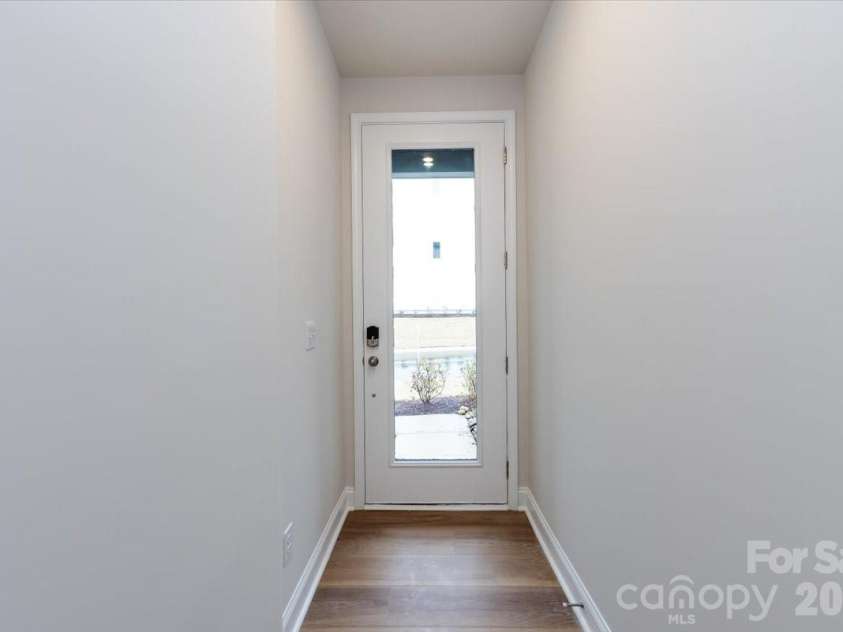 8022 Cedarsmith Court, Charlotte, NC 28217.  MLS# CAR4353026, YatesRealty ID 6915. Foyer