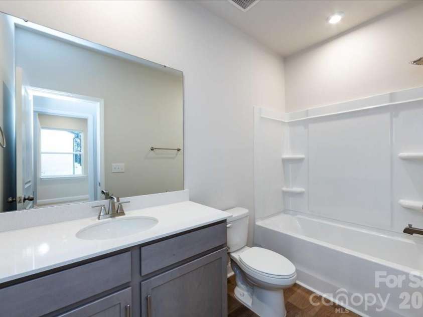 8022 Cedarsmith Court, Charlotte, NC 28217.  MLS# CAR4353026, YatesRealty ID 6915. Secondary Bathroom