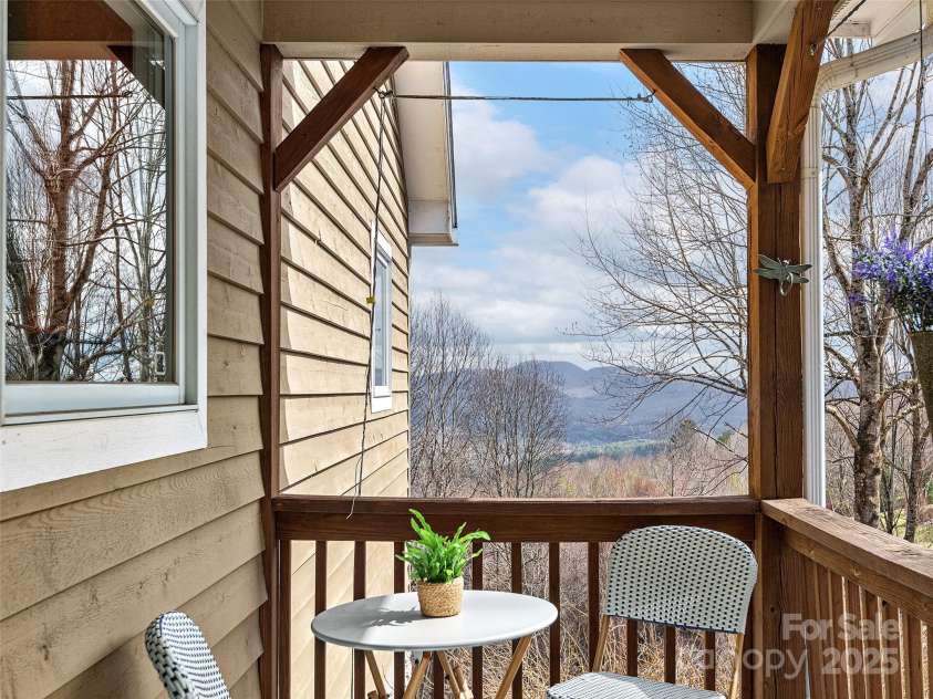 19 Ebby Ridge Road, Fairview, NC 28730.  MLS# CAR4235577, YatesRealty ID 6917. 