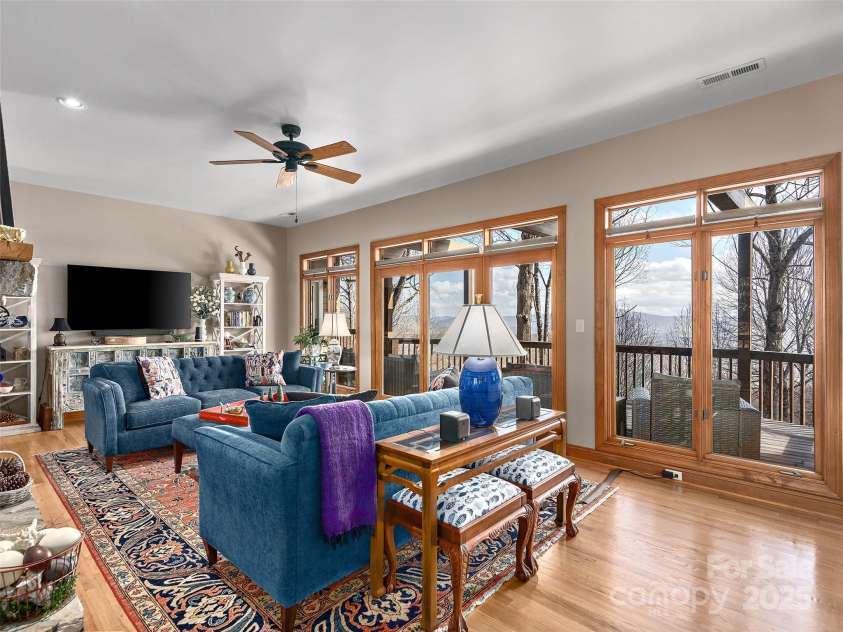 19 Ebby Ridge Road, Fairview, NC 28730.  MLS# CAR4235577, YatesRealty ID 6917. 