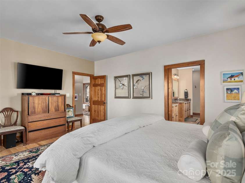 19 Ebby Ridge Road, Fairview, NC 28730.  MLS# CAR4235577, YatesRealty ID 6917. 