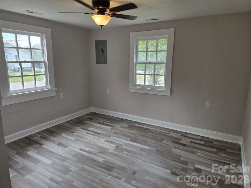 915 Chapel Street, Landis, NC 28088.  MLS# CAR4224519, YatesRealty ID 6918. 