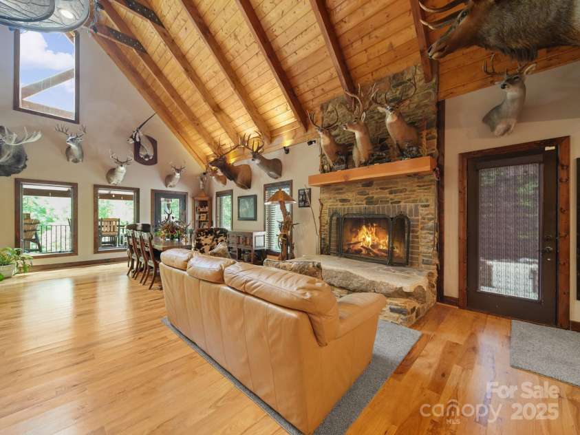 6153 Barclay Lane, Clover, SC 29710.  MLS# CAR4287207, YatesRealty ID 692. 