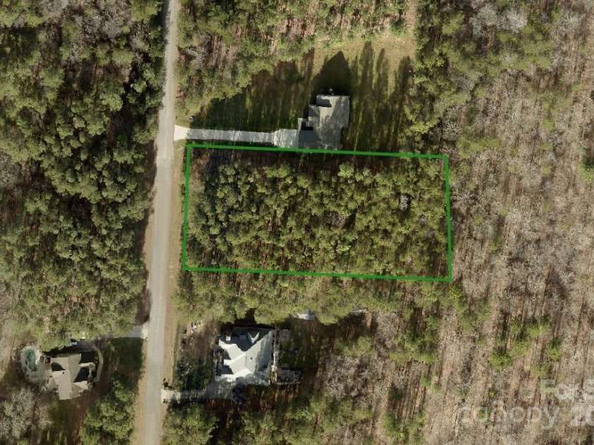 227 Windingwood Drive, Statesville, NC 28677.  MLS# CAR4240593, YatesRealty ID 6920. 