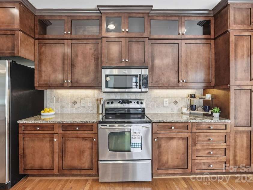 116 Postell Drive, Statesville, NC 28625.  MLS# CAR4318122, YatesRealty ID 6921. 
