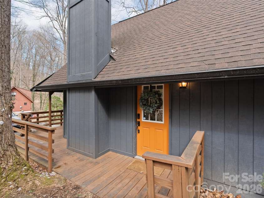 34 Fernbrook Road, Maggie Valley, NC 28751.  MLS# CAR4360779, YatesRealty ID 6923. 