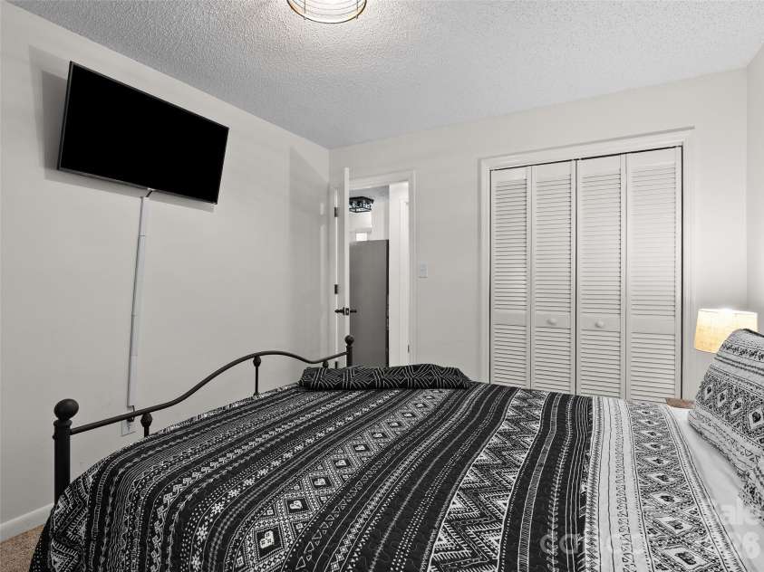34 Fernbrook Road, Maggie Valley, NC 28751.  MLS# CAR4360779, YatesRealty ID 6923. 