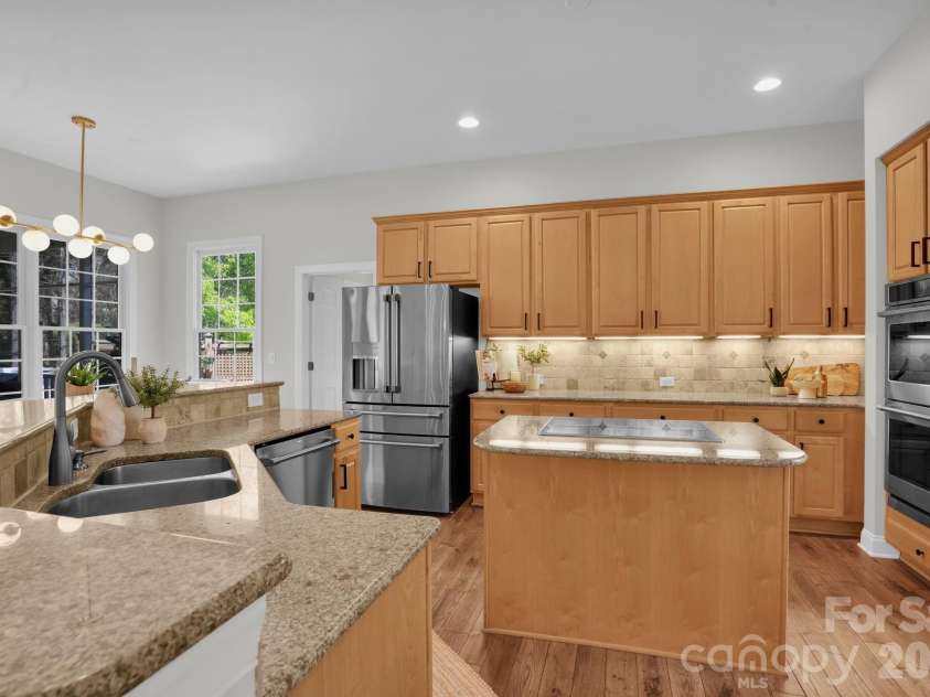 10721 Jordan Rae Lane, Charlotte, NC 28277.  MLS# CAR4362472, YatesRealty ID 6924. 