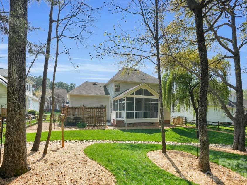 10721 Jordan Rae Lane, Charlotte, NC 28277.  MLS# CAR4362472, YatesRealty ID 6924. 