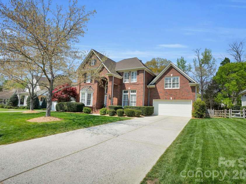 10721 Jordan Rae Lane, Charlotte, NC 28277.  MLS# CAR4362472, YatesRealty ID 6924. 
