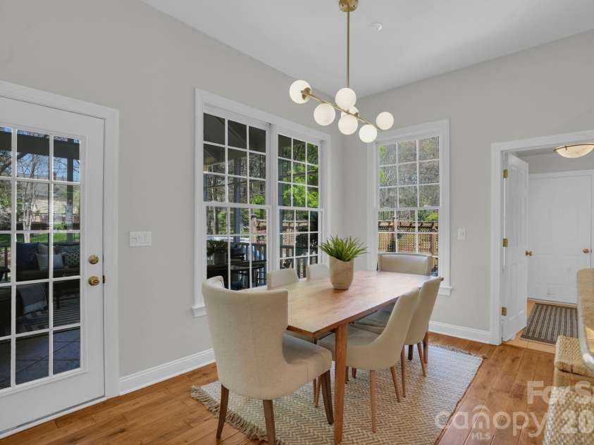 10721 Jordan Rae Lane, Charlotte, NC 28277.  MLS# CAR4362472, YatesRealty ID 6924. Breakfast Room