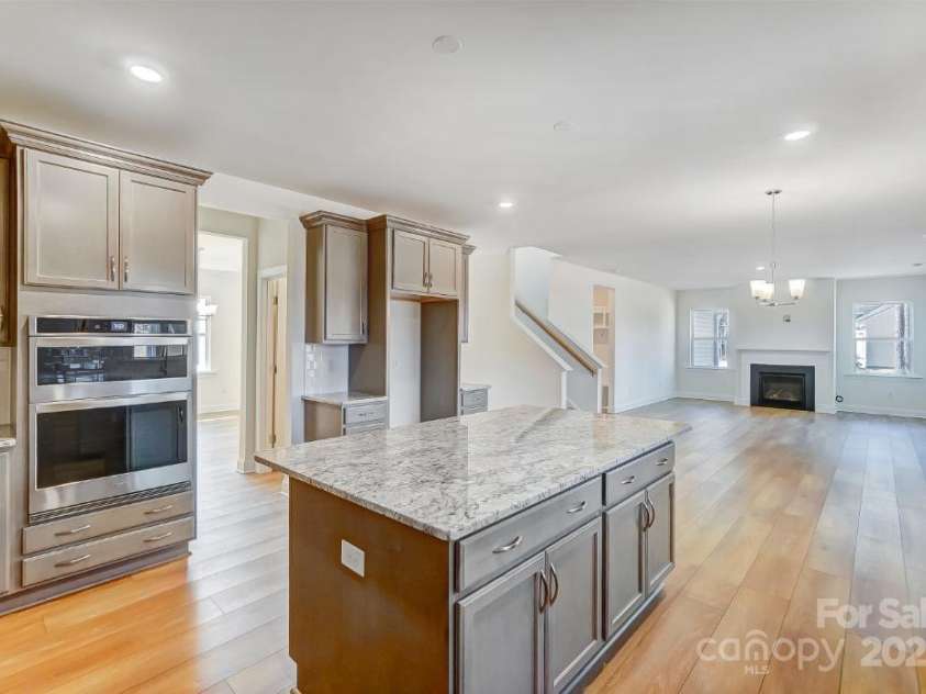 5763 Crown Terrace, Hickory, NC 28601.  MLS# CAR4215635, YatesRealty ID 6924. 