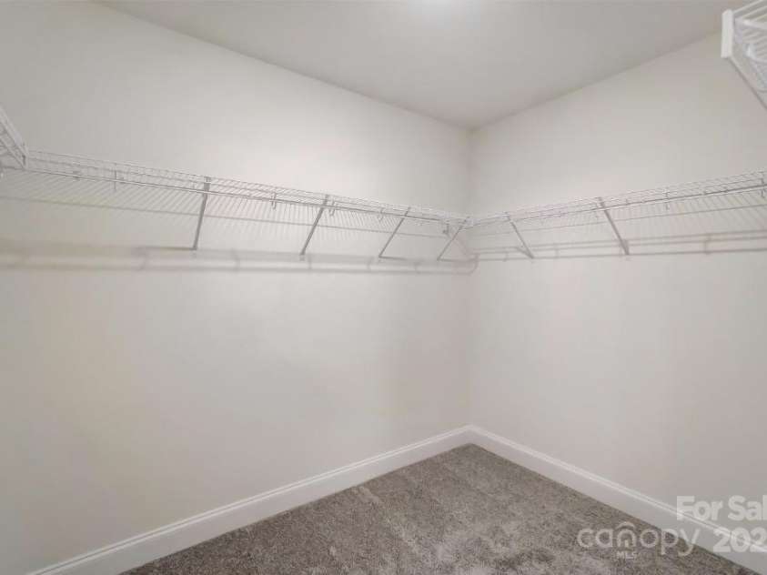 5763 Crown Terrace, Hickory, NC 28601.  MLS# CAR4215635, YatesRealty ID 6924. 